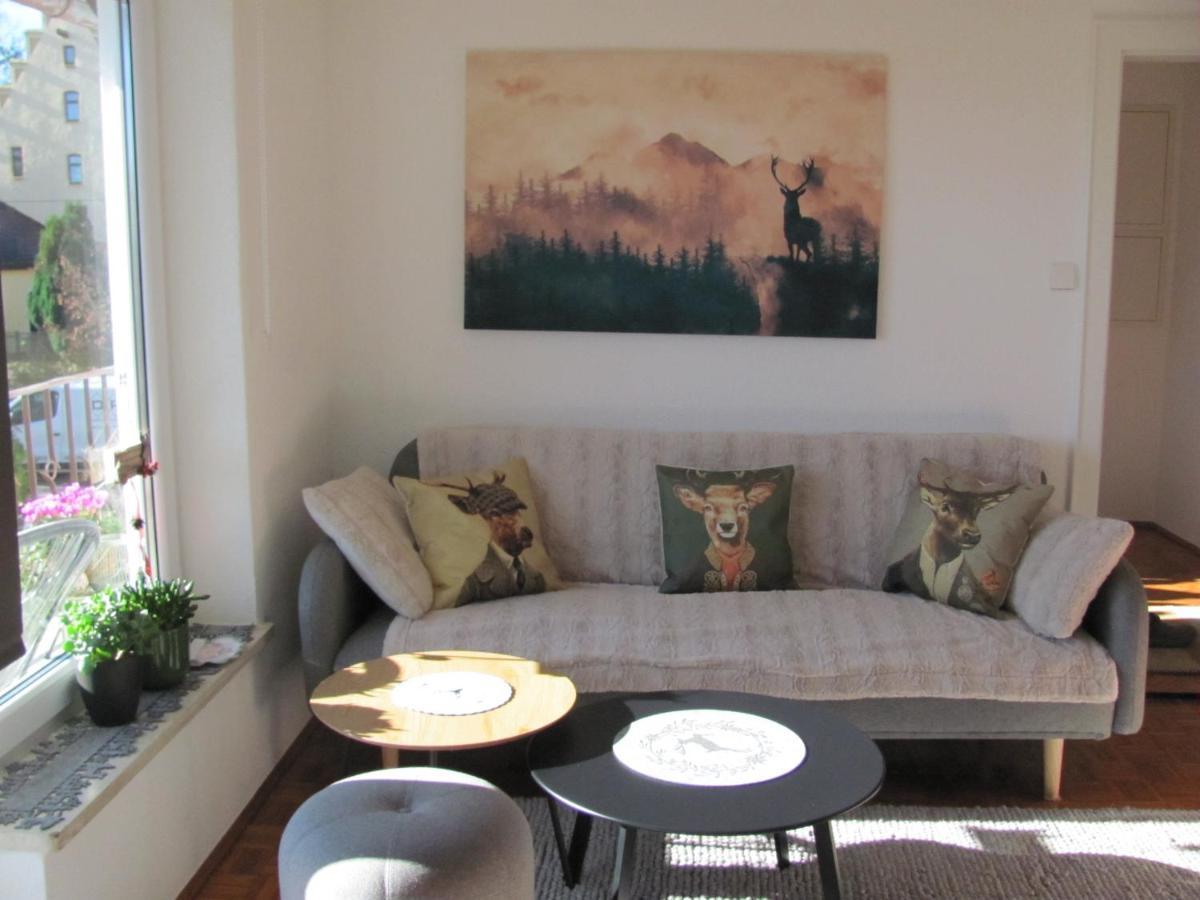 #1Gemuetliches Ruhiges Sonniges Balkonzimmer Mit Gemeinschaftsbad W-Lan Airport Nah Late Night Check In Haus Nr 9,5 Trunkelsberg Exteriör bild