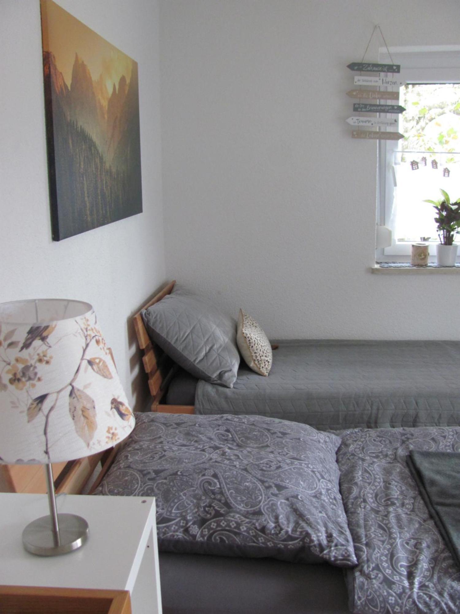 #1Gemuetliches Ruhiges Sonniges Balkonzimmer Mit Gemeinschaftsbad W-Lan Airport Nah Late Night Check In Haus Nr 9,5 Trunkelsberg Exteriör bild